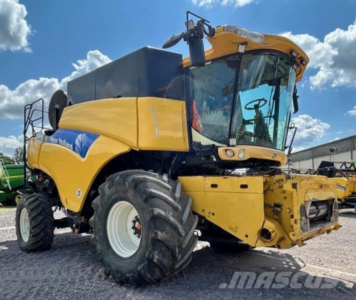 New Holland CR 980 Θεριζοαλωνιστικές μηχανές