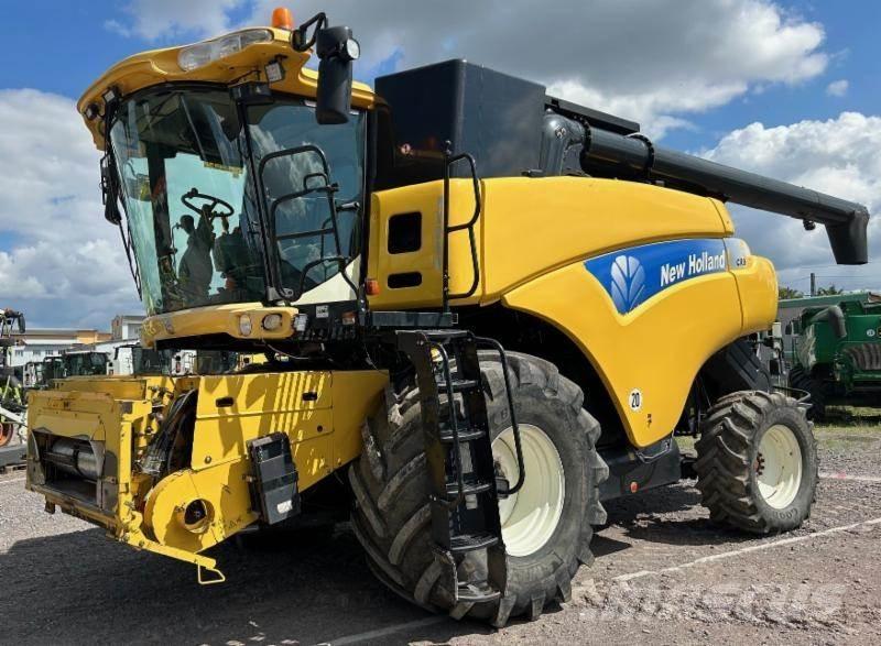 New Holland CR 980 Θεριζοαλωνιστικές μηχανές