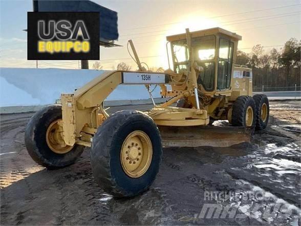 CAT 135H Γκρέιντερς