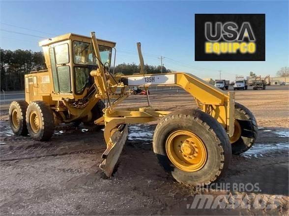 CAT 135H Γκρέιντερς