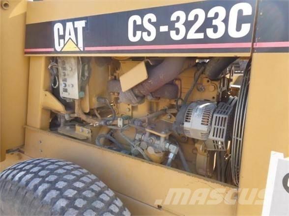 CAT CS-323C Οδοστρωτήρες μονού κυλίνδρου
