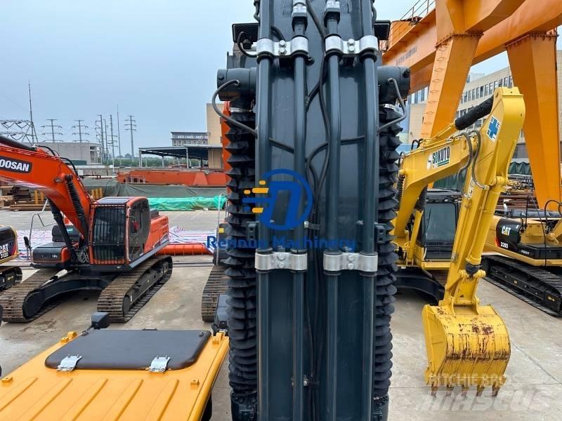 Hyundai R220LC-9S Εκσκαφείς με ερπύστριες
