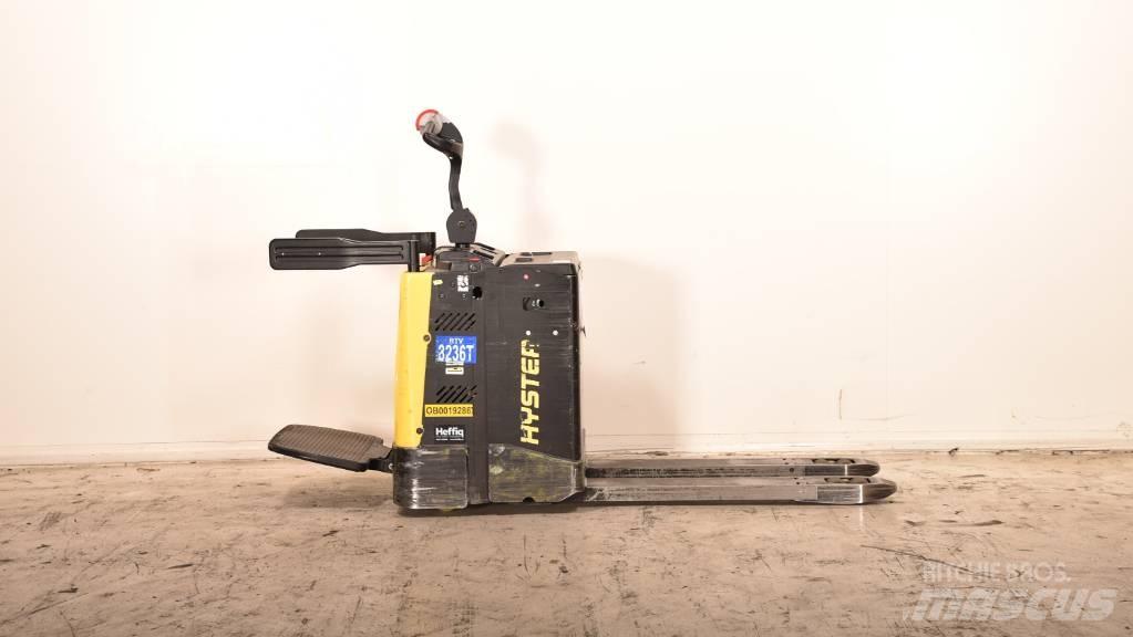 Hyster P 2.0 S Χειροκίνητο περονοφόρο ανυψωτικό με πλατφόρμα
