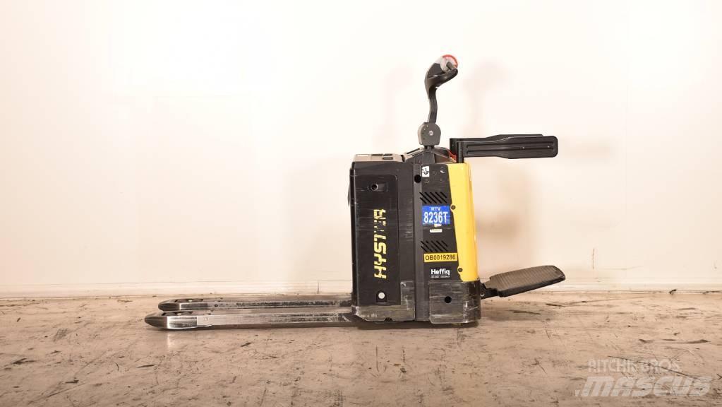Hyster P 2.0 S Χειροκίνητο περονοφόρο ανυψωτικό με πλατφόρμα