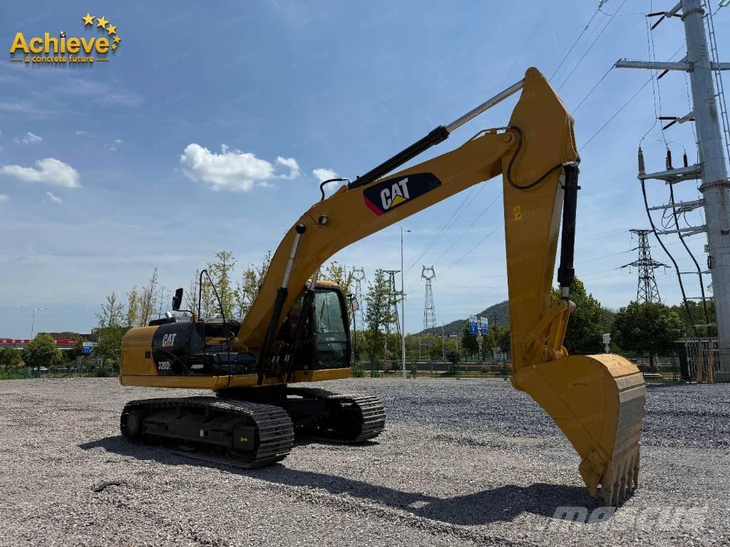 CAT 320 D2 Εκσκαφείς με ερπύστριες