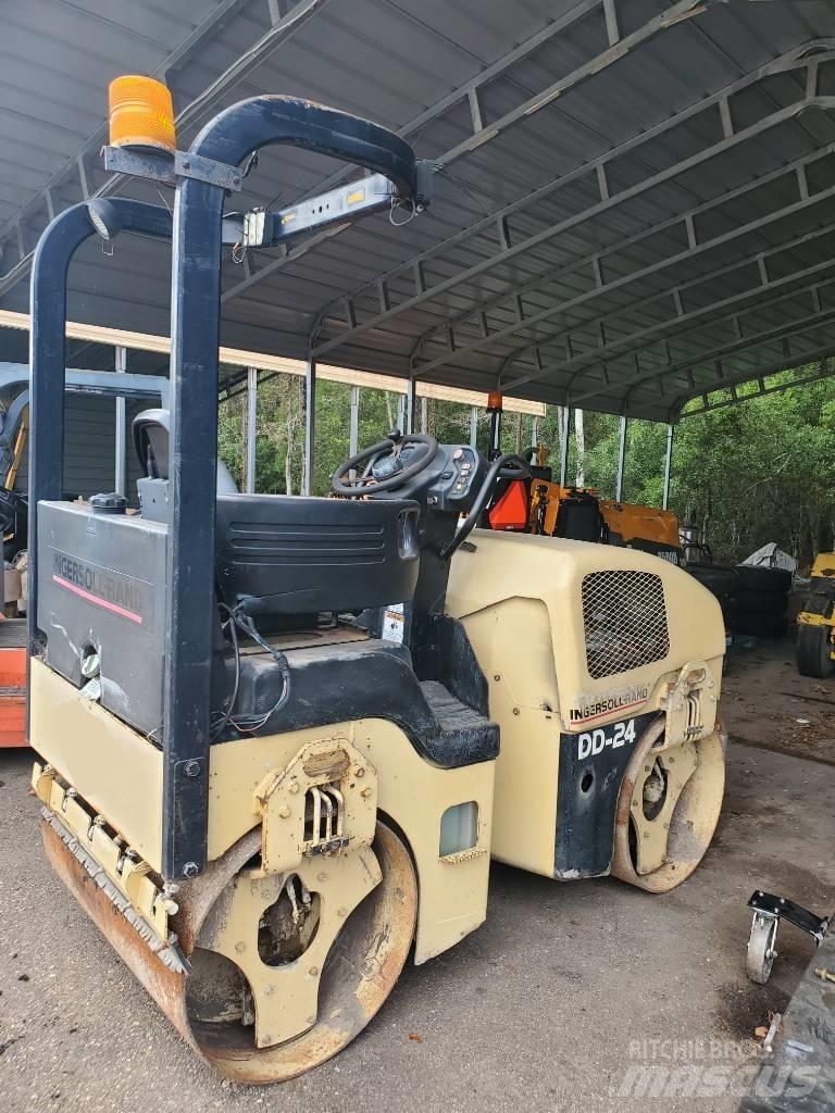 Ingersoll Rand DD 24 Οδοστρωτήρες διπλού κυλίνδρου