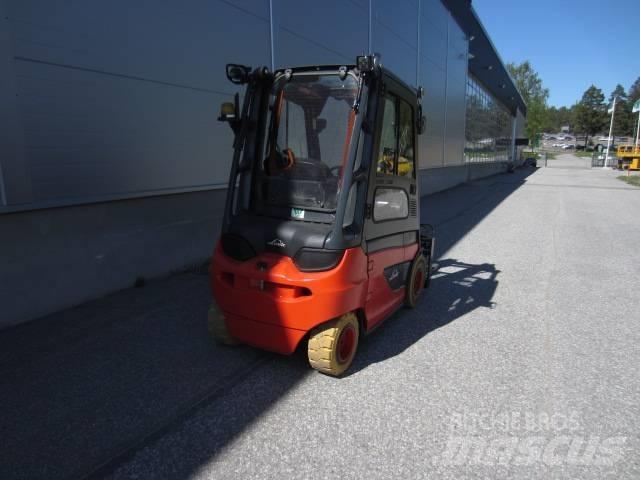 Linde E 30 Ηλεκτρικά περονοφόρα ανυψωτικά κλαρκ