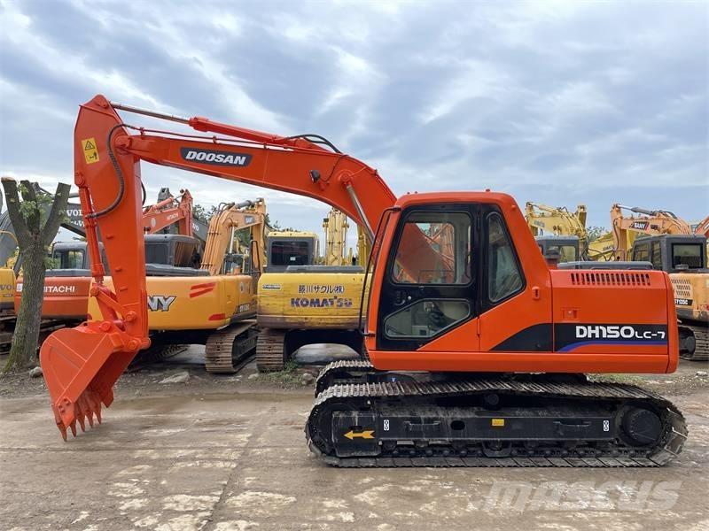 Doosan DH 150 Εκσκαφείς με ερπύστριες