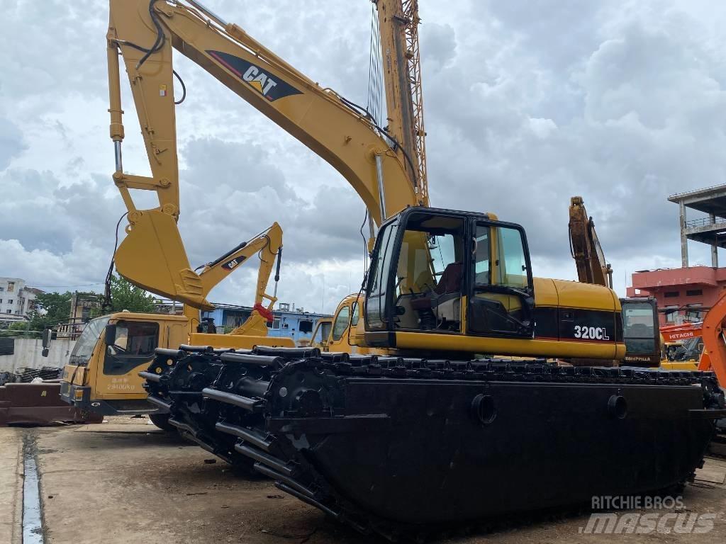 CAT 320 C Αμφίβιοι εκσκαφείς