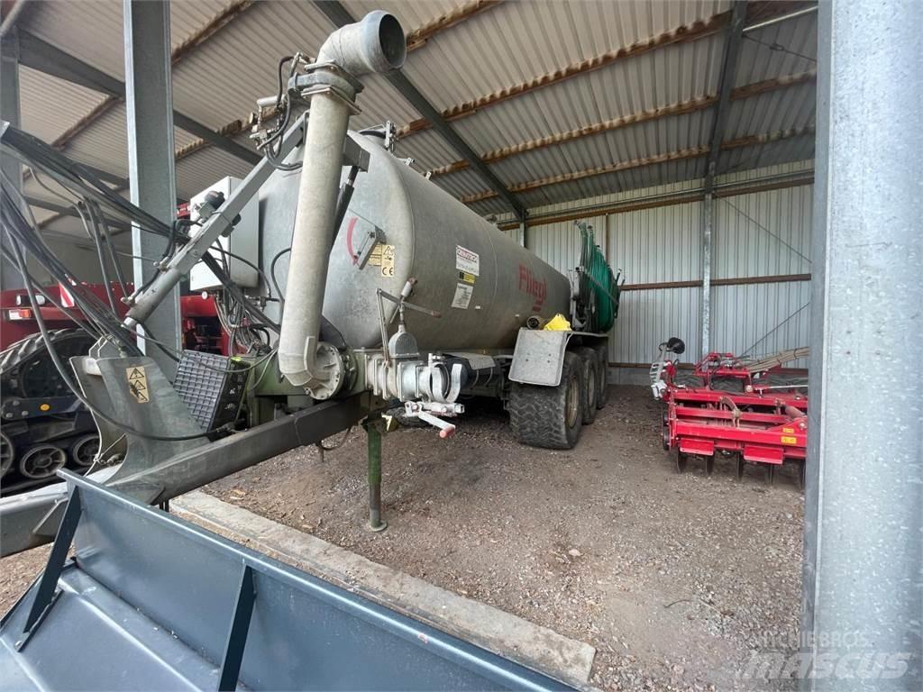 Fliegl PFW 20000 Διασκορπιστές λάσπης