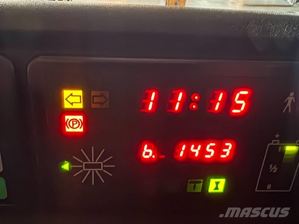 Toyota RRE 140 Ανυψωτικά στενών δρόμων