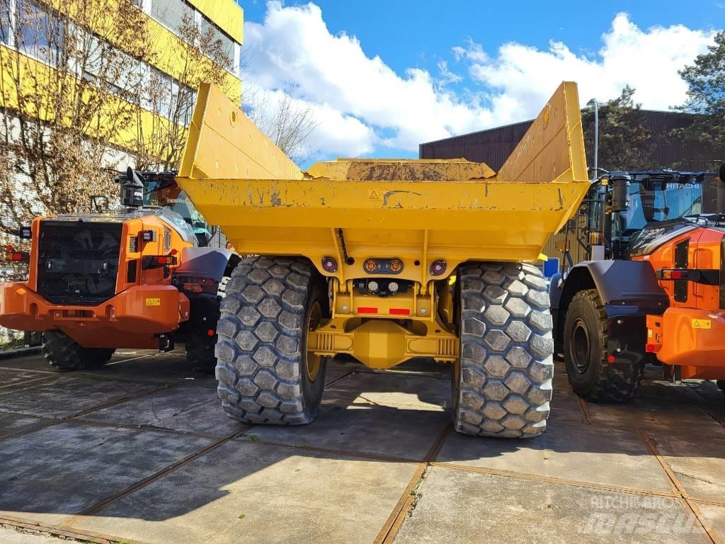 Bell B30E 4x4 Σπαστό Dump Truck ADT
