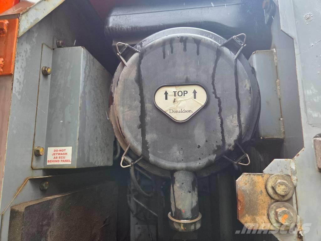 Hitachi ZX 210 LC-3 Εκσκαφείς με ερπύστριες