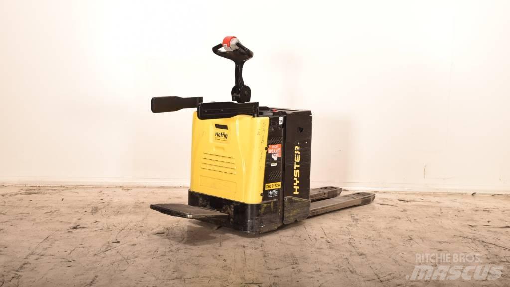 Hyster P 2.0 S Χειροκίνητο περονοφόρο ανυψωτικό με πλατφόρμα