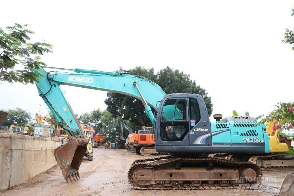 Kobelco SK 200-8 Εκσκαφείς με ερπύστριες