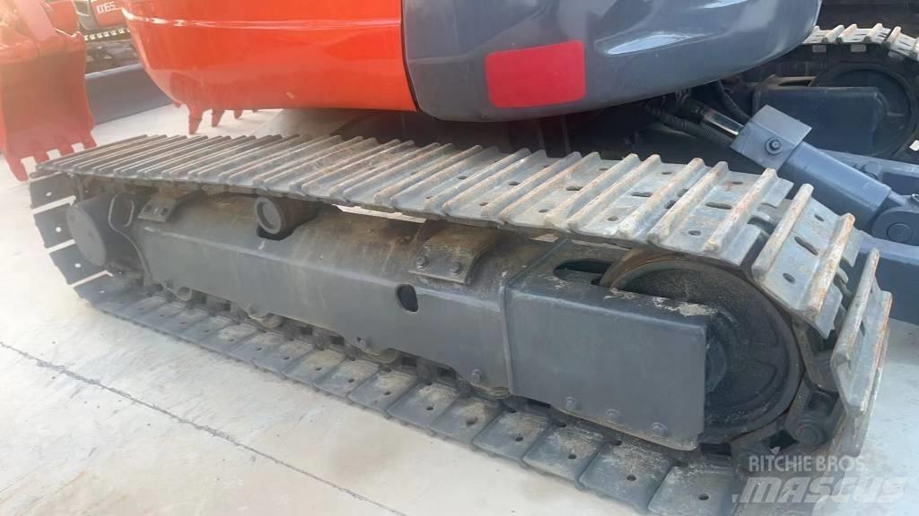 Kubota U 35 Εκσκαφείς με ερπύστριες