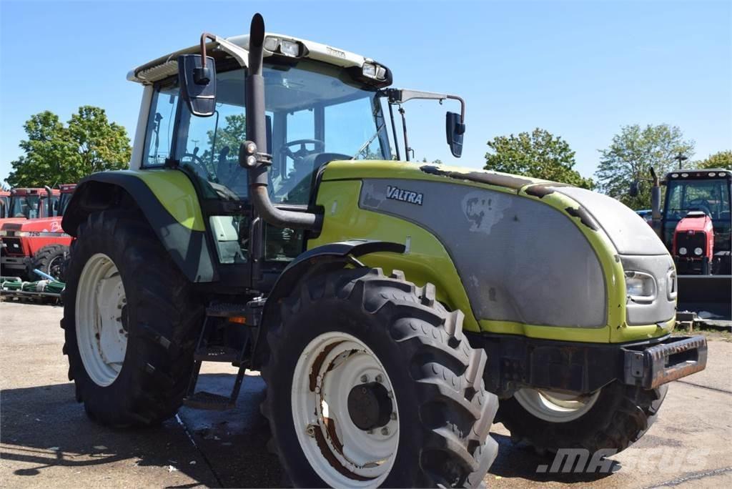 Valtra T120 Τρακτέρ