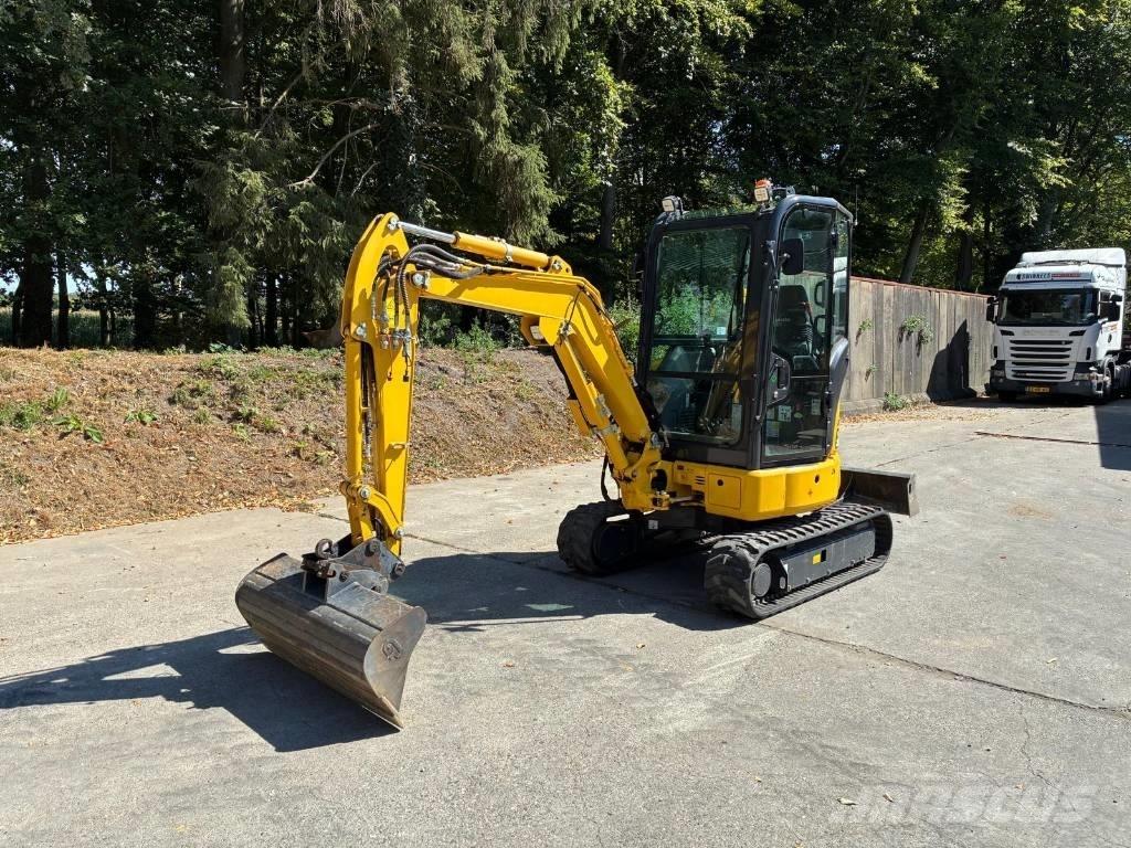 Komatsu PC26MR-5 Εκσκαφάκι (διαβολάκι) < 7t