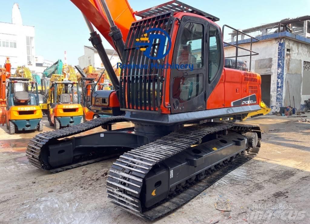 Doosan DX 300 Εκσκαφείς με ερπύστριες