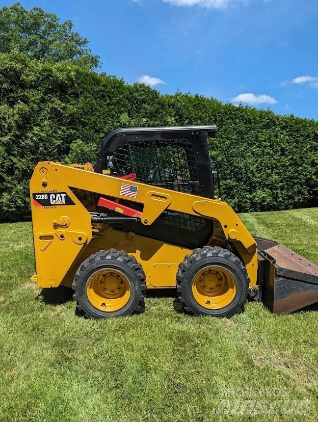 CAT 226 D Φορτωτάκια