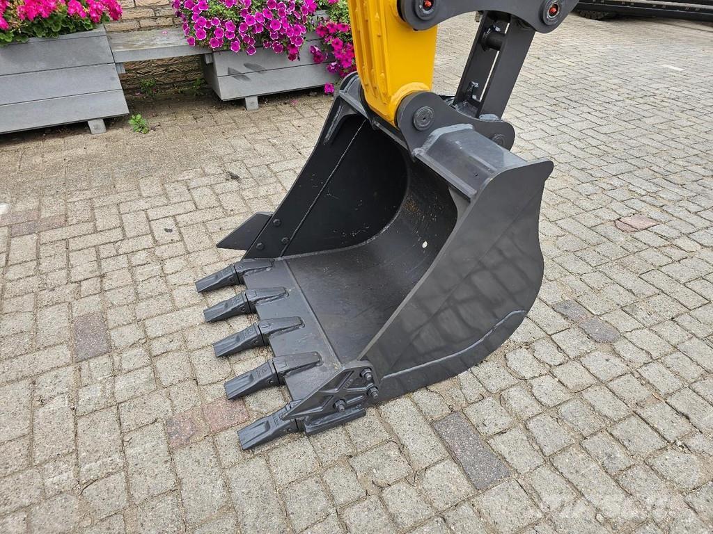 XCMG XE60GA Εκσκαφάκι (διαβολάκι) < 7t