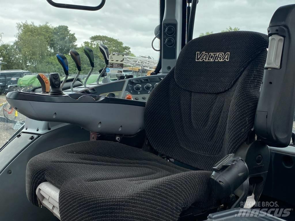 Valtra T 174EA Τρακτέρ