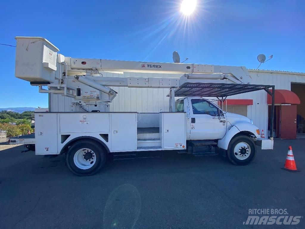 Ford F 750 SD Εναέριες πλατφόρμες τοποθετημένες σε φορτηγό