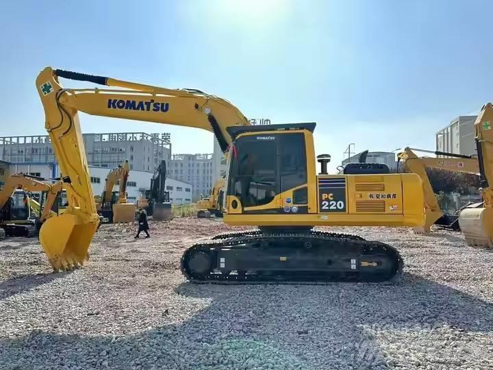 Komatsu PC 220 Εκσκαφείς με ερπύστριες