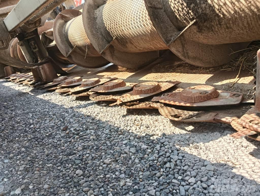 Dominoni 6 mt Μηχανές χορτονομής
