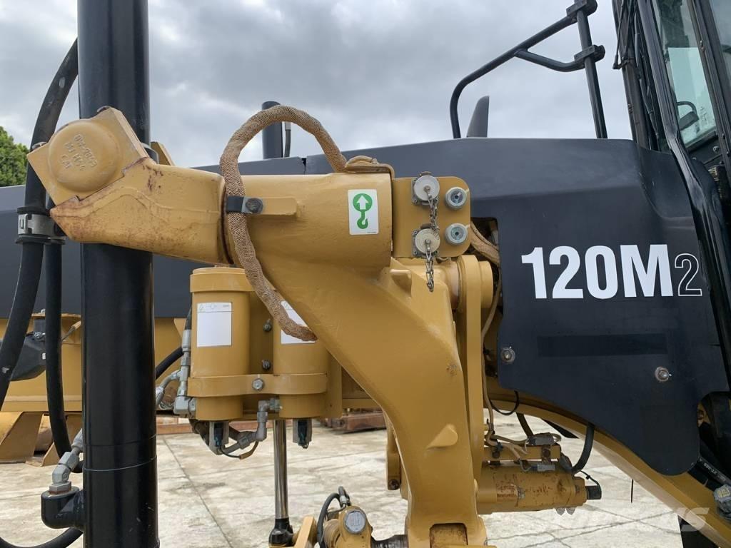 CAT 120 M 2 Γκρέιντερς