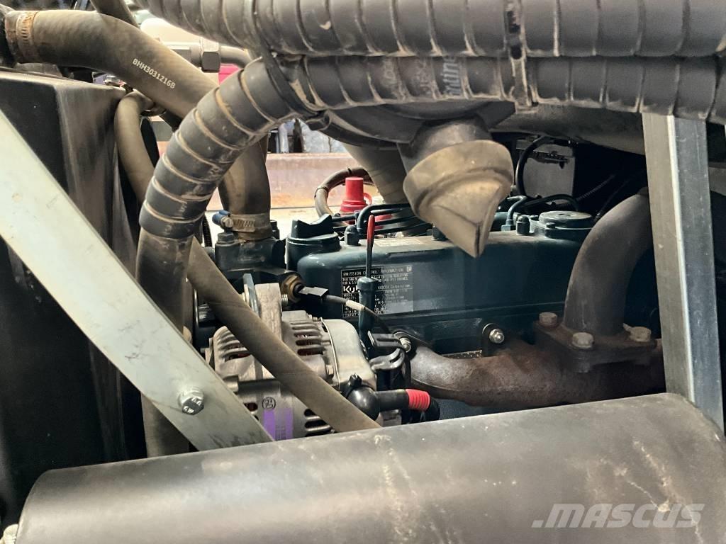 Kubota RT 260-2 Φορτωτές με λάστιχα (Τροχοφόροι)