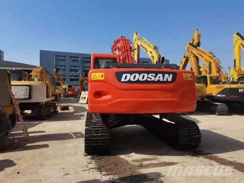 Doosan DX 225 Εκσκαφείς με ερπύστριες