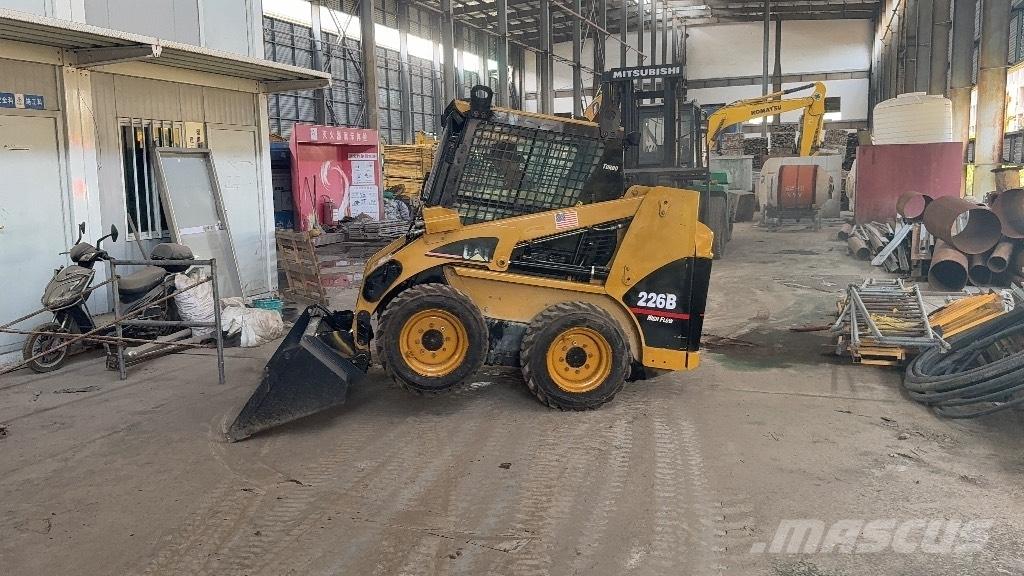 CAT 226 B Φορτωτάκια