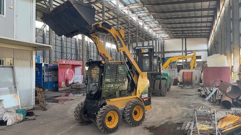 CAT 226 B Φορτωτάκια