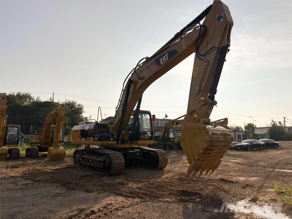 CAT 330 D Εκσκαφείς με ερπύστριες