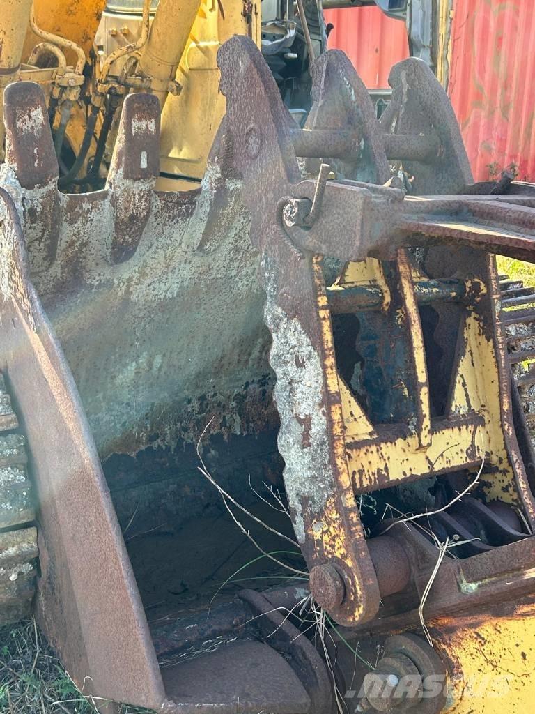 John Deere 120 Εκσκαφείς με ερπύστριες