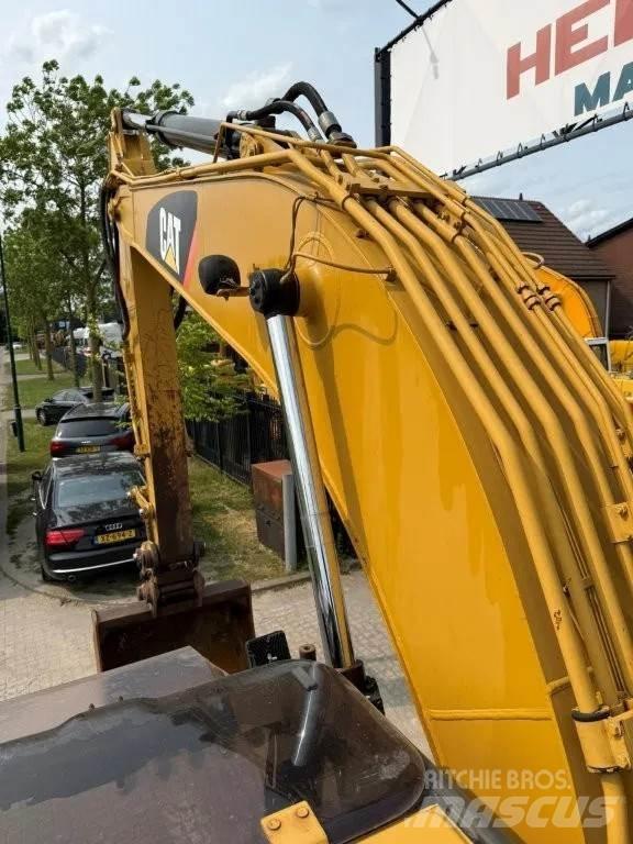 CAT 320DL Εκσκαφείς με ερπύστριες