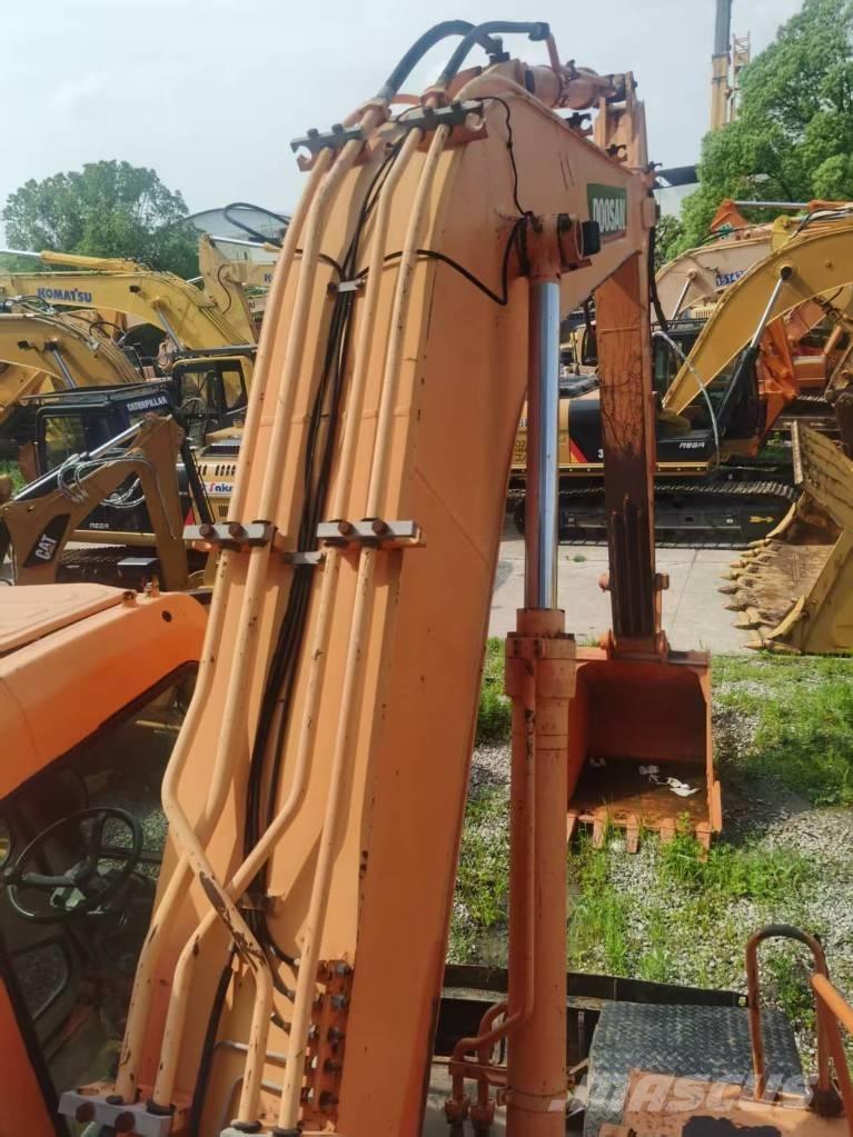 Doosan DH 210 W-7 Εκσκαφείς με τροχούς - λάστιχα