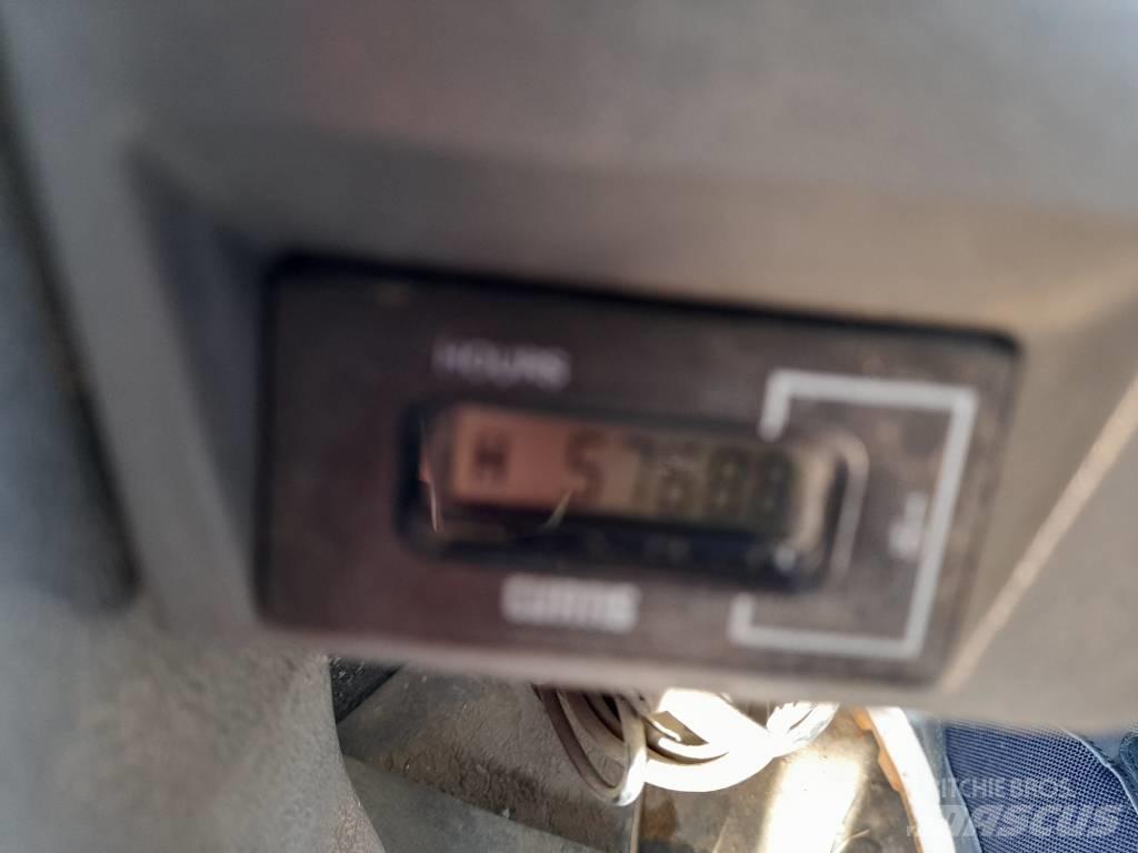 Doosan DL 420-3 Φορτωτές με λάστιχα (Τροχοφόροι)