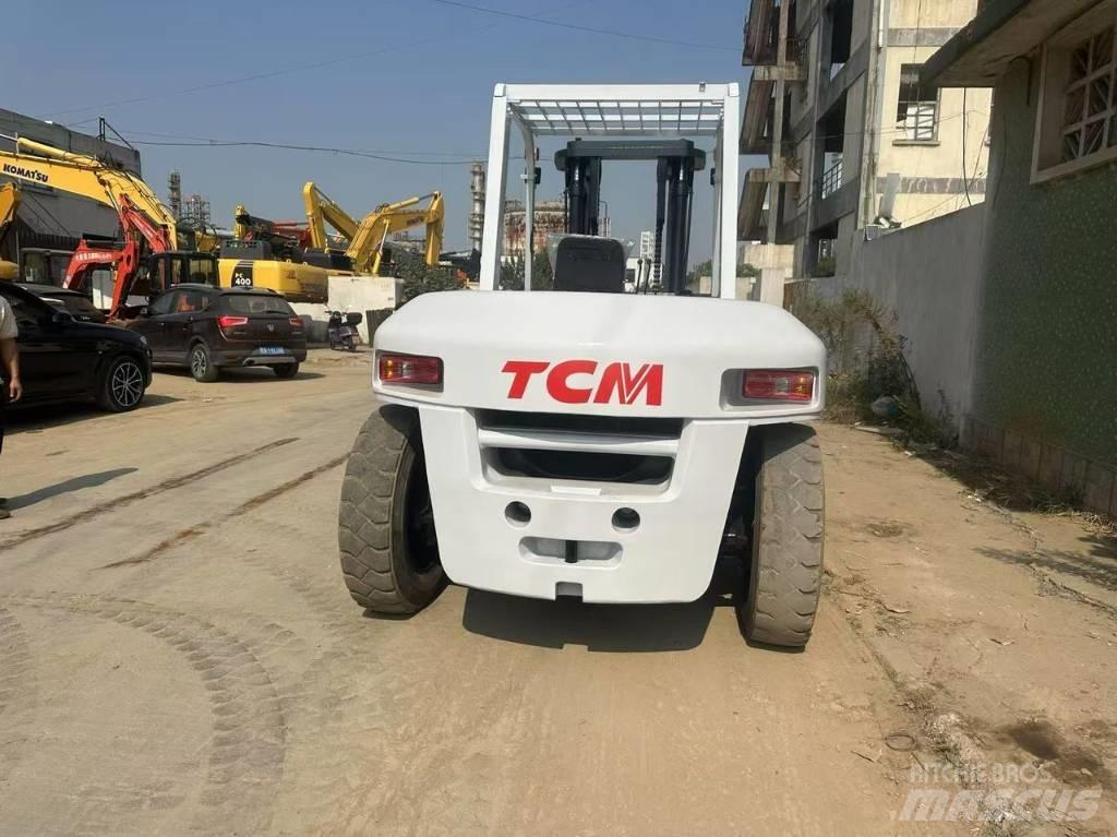 TCM FD 100 Z8 Τηλεσκοπικοί ανυψωτές