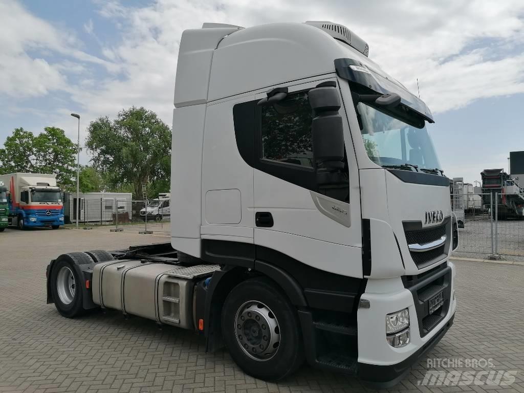 Iveco AS440ST/P Τράκτορες