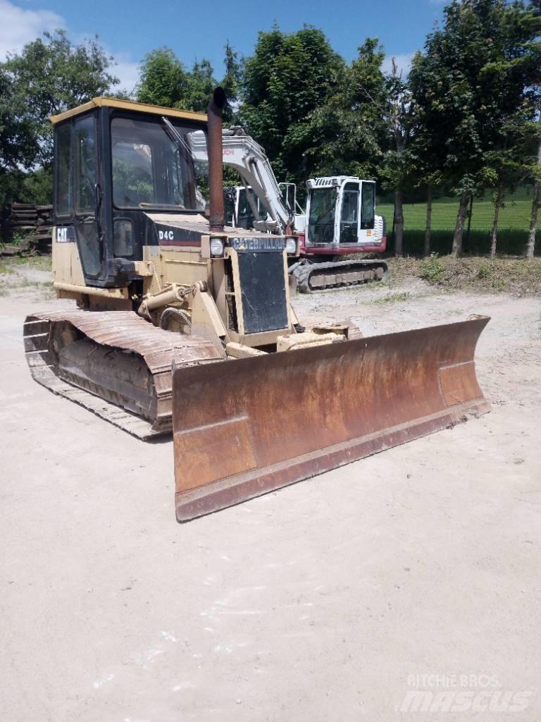 CAT D 4 C Μπουλντόζες με ερπύστριες