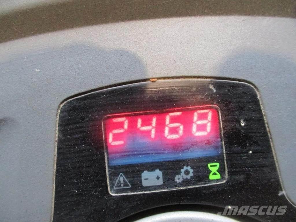 BT SPE 200L Παλετοφόρα πεζού χειριστή με ιστό