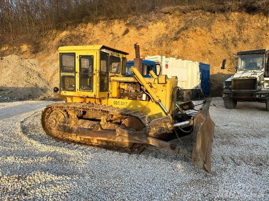 CAT D 6 C Μπουλντόζες με ερπύστριες