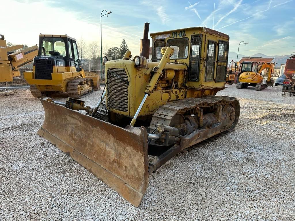 CAT D 6 C Μπουλντόζες με ερπύστριες