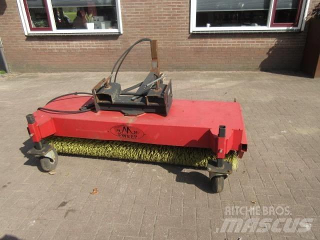 M SWEEP 200 Σκούπες