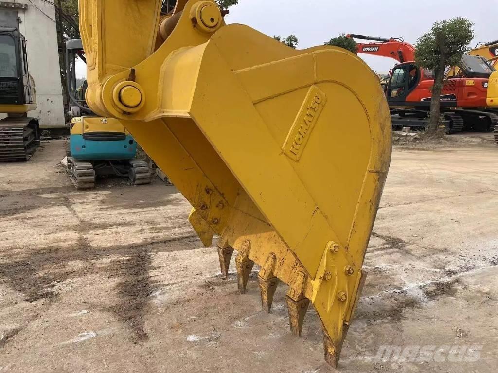 Komatsu PC240-8 Εκσκαφείς με ερπύστριες