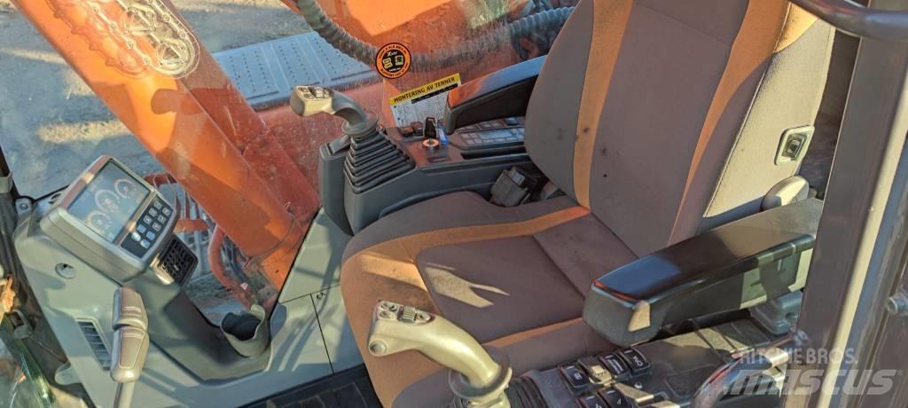 Doosan 225 LC Εκσκαφείς με ερπύστριες