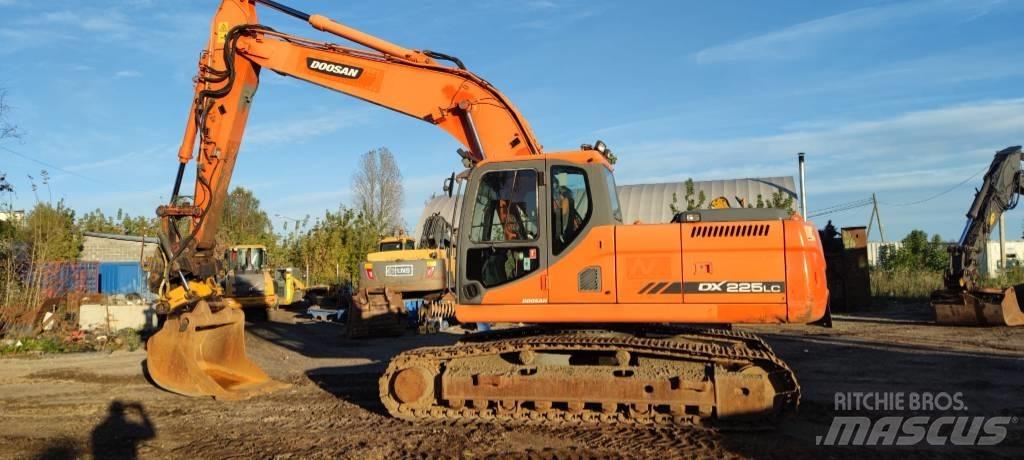 Doosan 225 LC Εκσκαφείς με ερπύστριες