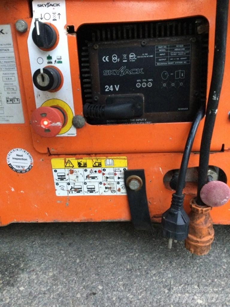 SkyJack SJ III 3219 Ανυψωτήρες ψαλιδωτής άρθρωσης